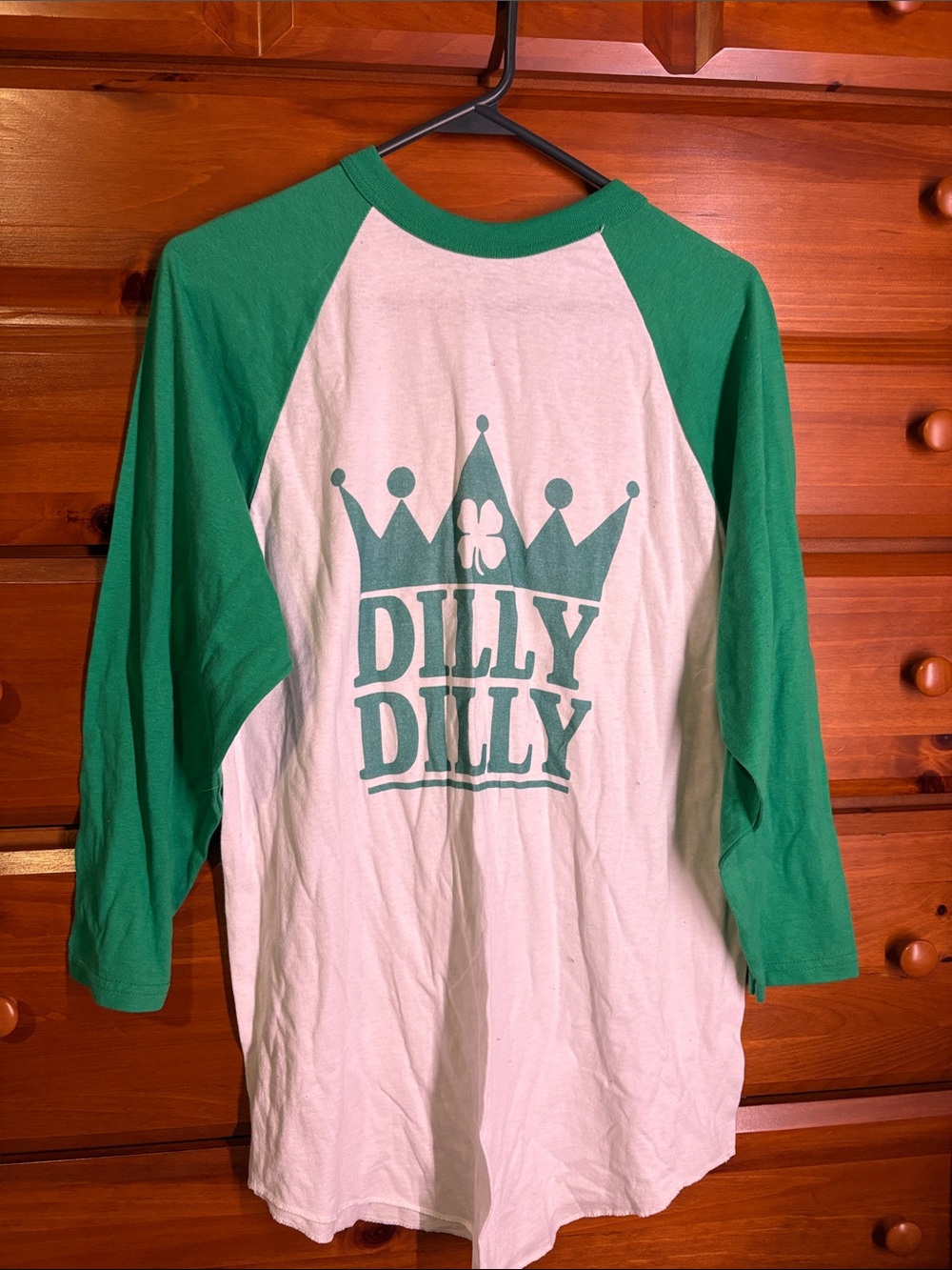 Green & White Raglan 'Dilly Dilly' Three Quarter Sleeve Shirt